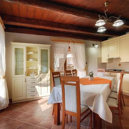Dom wakacyjny House Silvano Golaš