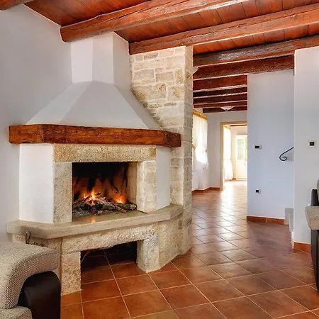 Dom wakacyjny House Silvano Golaš
